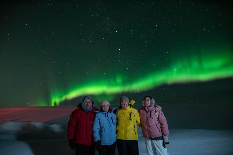 From Reykjavik: Northern Lights Guided Tour with Photos - Leaving Reykjavik after dark