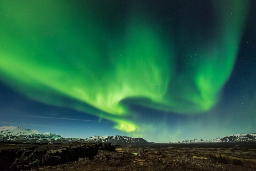 From Reykjavík: Northern Lights Super Jeep Tour - Photos, cameras, and what your eyes may see