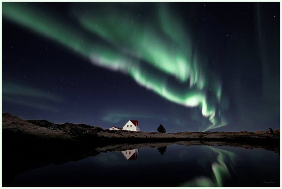 From Reykjavik: Northern Lights Tour with Hot Cocoa & Photos - Key details worth knowing