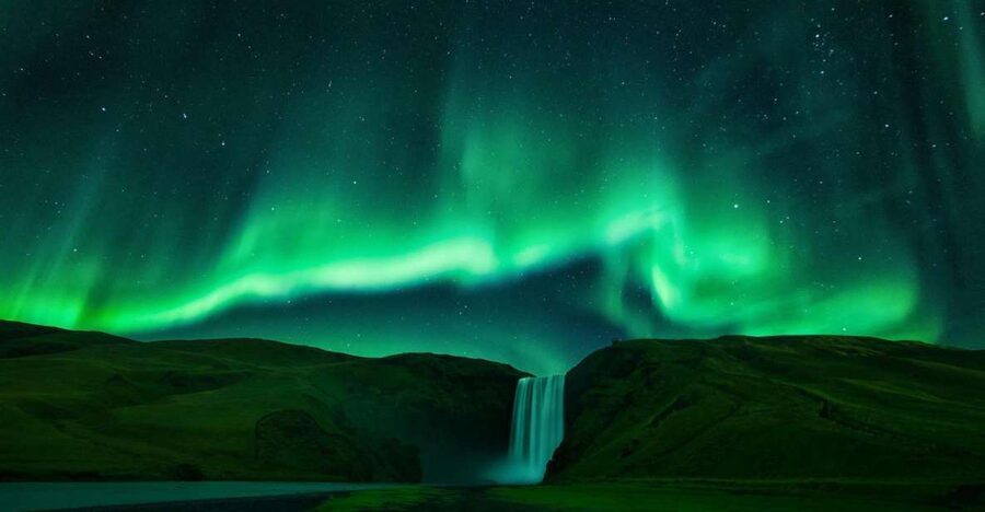 From Reykjavik: Northern Lights Tour with Lifetime Guarantee - Why a Reykjavik aurora hunt is worth considering