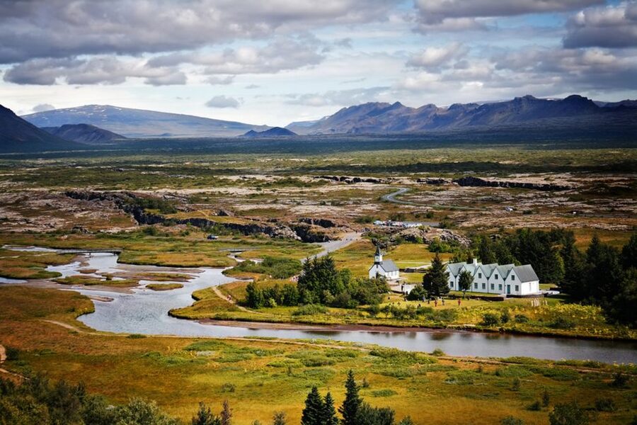 From Reykjavik: Private Golden Circle Day Tour by Jeep - The views between the famous stops