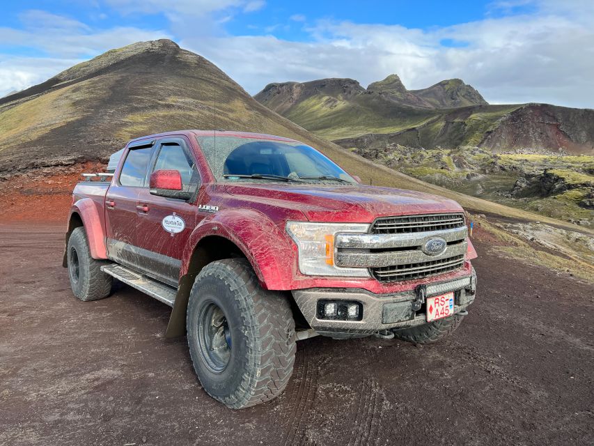 From Reykjavik: Private Landmannalaugar & Hekla Jeep Tour - Ljótipollur and the appeal of a crater stop