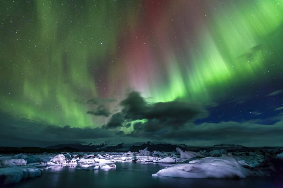 From Reykjavík: Private Northern Lights Tour - Sightseeing across Iceland’s Capital Region