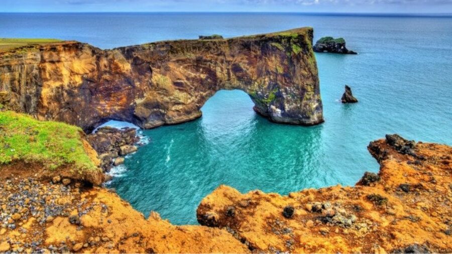 From Reykjavik: Private South Coast Tour in Iceland - How the private format affects the day