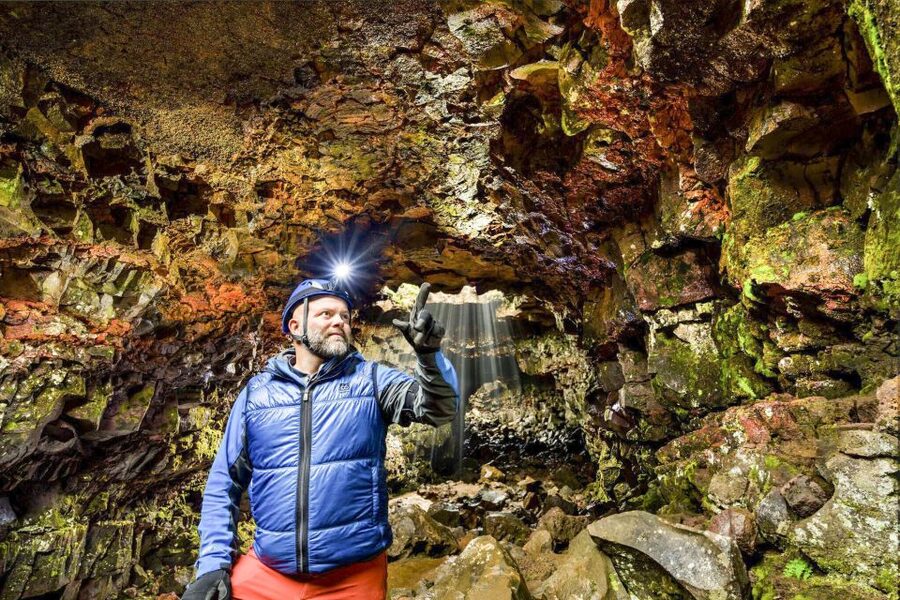 From Reykjavik: Raufarhólshellir Lava Tunnel by Bus - What the one-hour cave walk is really like