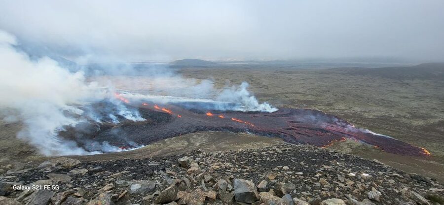 From Reykjavik: Reykjanes Geopark Tour and Sky Lagoon Visit - The day’s awkward transitions