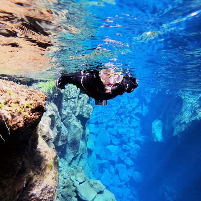 From Reykjavik: Silfra Snorkeling with Free Photos - Reaching Thingvellir and getting ready beside the water