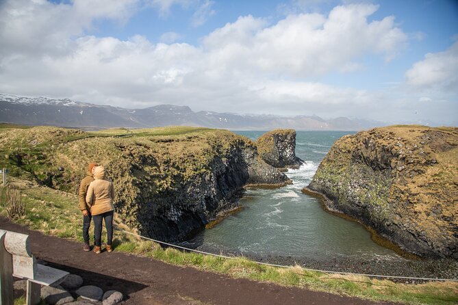 From Reykjavík: Snaefellsnes & Kirkjufell Small Group Day Tour - Reykjavík pickup and the drive through Borgarnes