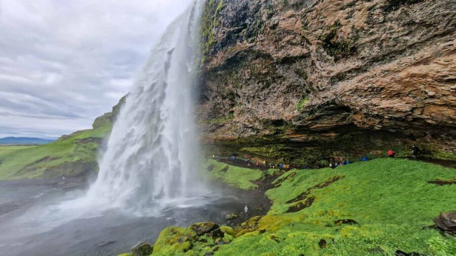 From Reykjavík: Tandem Paragliding & South Iceland Day Tour - Why this South Coast tour is different
