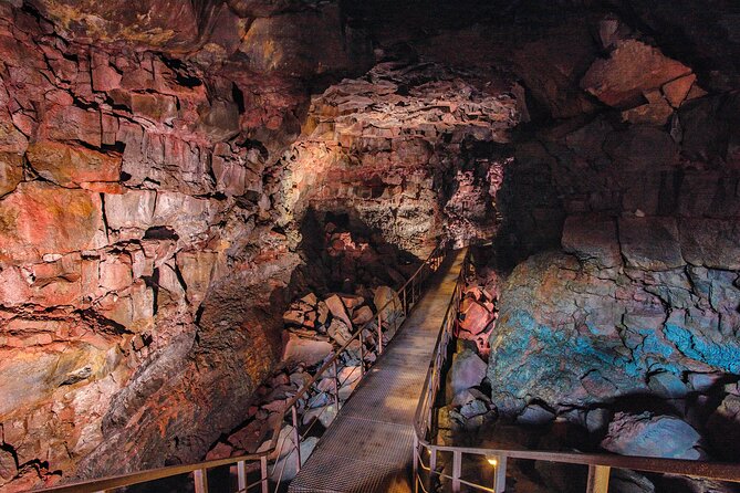 From Reykjavík: The Lava Tunnel tour with Round-trip Transfer - The short ride from Reykjavík to a volcanic tunnel