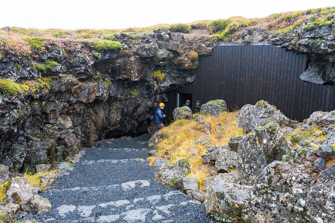 From Reykjavík: The Lava Tunnel tour with Round-trip Transfer - Timing, weather, and what to pack