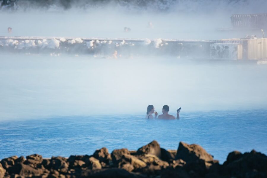 From Reykjavík: Volcanoes and Blue Lagoon Day Trip - Kleifarvatn and its black basalt shore