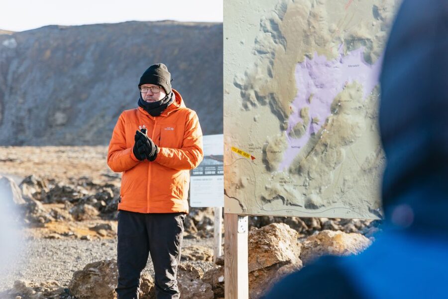 From Reykjavík: Volcanoes and Blue Lagoon Day Trip - Seltún: boiling mud and steaming ground