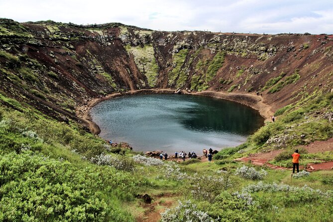 Full-Day Golden Circle Private Tour from Reykjavík - Friðheimar, a tomato farm with a practical lunch choice