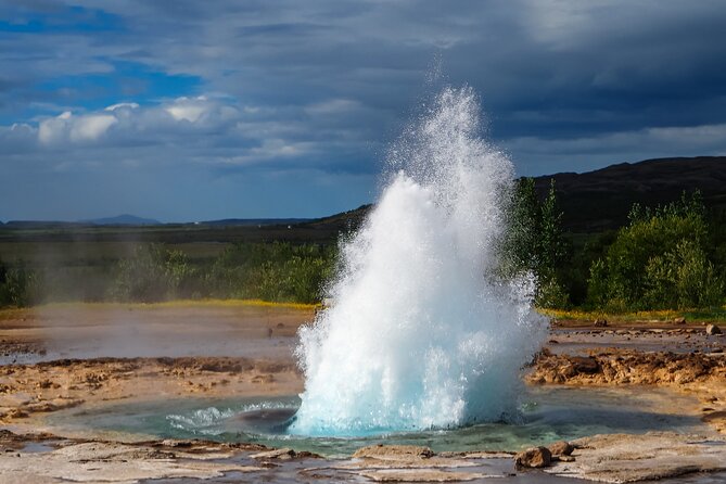 Full-Day Golden Circle Private Tour from Reykjavík - Thingvellir National Park and the meeting of tectonic plates