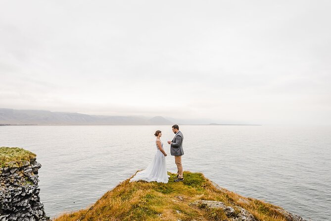 Full Day Private Iceland Elopement Photographer - The ten-hour schedule and its limits