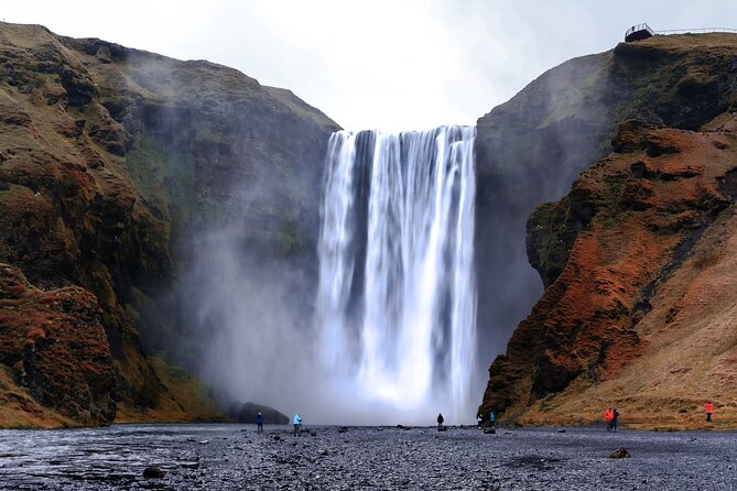 Full-Day Private Tour to Explore South Coast of Iceland - Skógafoss: a powerful first waterfall