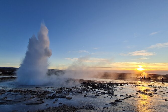 Geological Golden-Circle Tour / Small group adventure - Why this Golden Circle tour feels different