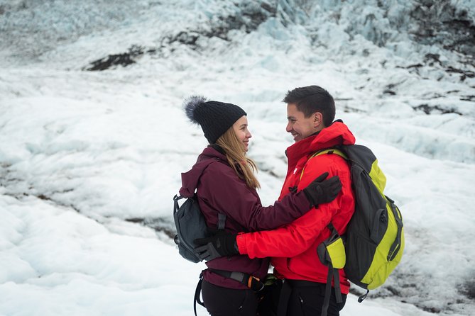 Glacier and Ice Cave Private Photoshoot - 15 Shot Photo Package - Crossing the tundra toward Vatnajökull