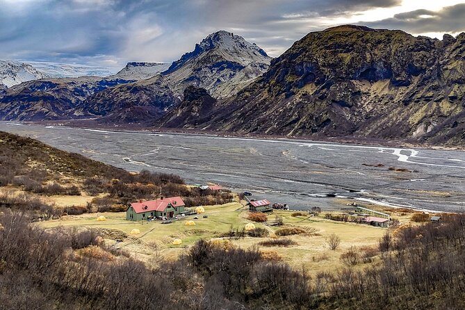 Glacier Express Jeep & Hiking Tour - Local Icelandic Guide - Why Sólheimajökull is the right kind of glacier stop