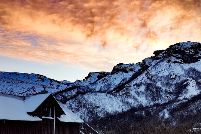 Glacier Express Jeep & Hiking Tour - Local Icelandic Guide - The value of $259 per person