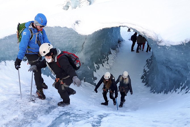 Glacier Hike and South Iceland Sightseeing from Reykjavik - Skógafoss and the 527-step choice