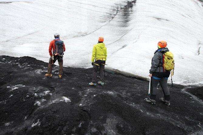 Glacier Hike at Solheimajokull in Small Group (6 pers max) - Reaching Sólheimajökull from the parking lot