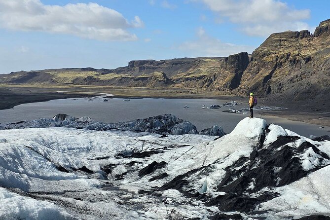 Glacier Hike Experience on Sólheimajökull - Meet on location - What the three-hour schedule really gives you