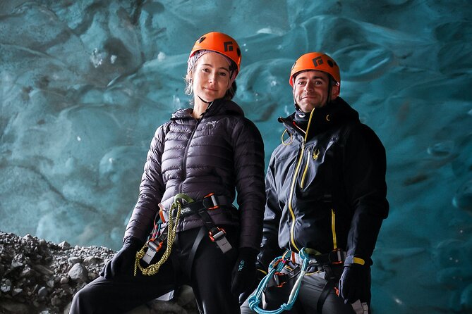 Glacier Hike + Ice Cave Adventure with Professional Photos - What the guide can add to the day