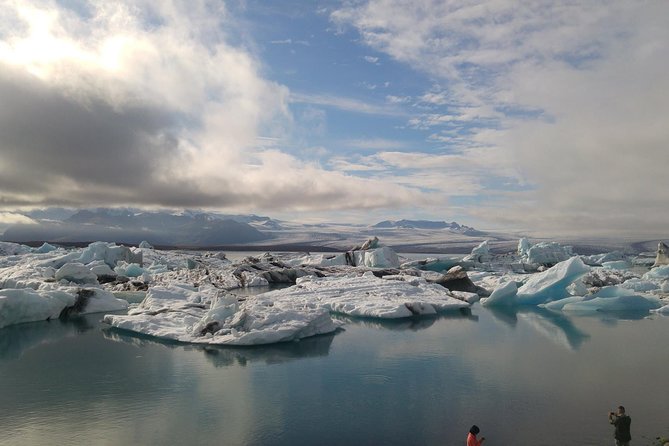 Glacier Lagoon, Diamond Beach, Black Sand Beaches and Waterfalls - Skógafoss: A Waterfall You Can Approach