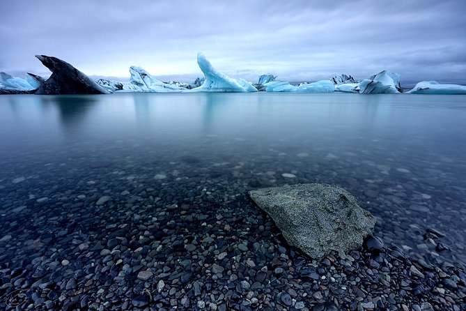 Glacier lagoon tour - Winter ice caves from mid-November to mid-March