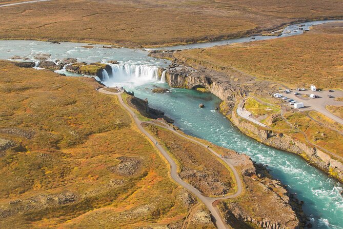 Goðafoss- Waterfall of the Gods Tour from Akureyri - Small group, but confirm the actual size