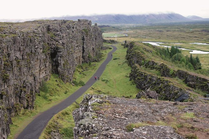 Golden Circle 7 Hours Bus Tour from Reykjavik - The guide can shape the whole day