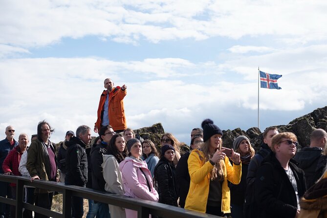 Golden Circle and Kerid Minibus Tour with Blue Lagoon Transfers - Strokkur: the reliable geothermal show