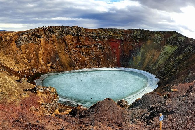 Golden Circle and Kerid Volcanic Crater Small-Group Day Tour - Geysir and Strokkur, Iceland’s reliable water show