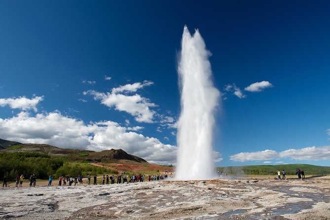 Golden Circle and Kerid Volcanic Crater Small-Group Day Tour - The return through Hveragerði