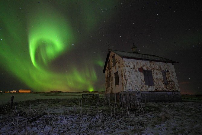 Golden Circle and Northern Lights Superjeep Tour from Reykjavik - Geysir and the regular eruptions of Strokkur