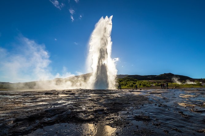 Golden Circle and Sky Lagoon Geothermal Spa Tour from Reykjavik - The biggest weakness: moving between tour services