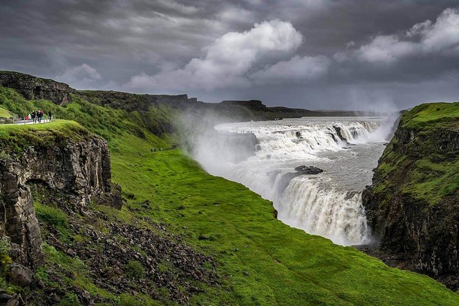 Golden Circle and Sky Lagoon Geothermal Spa Tour from Reykjavik - Þingvellir: parliament, rift, and a brisk first walk