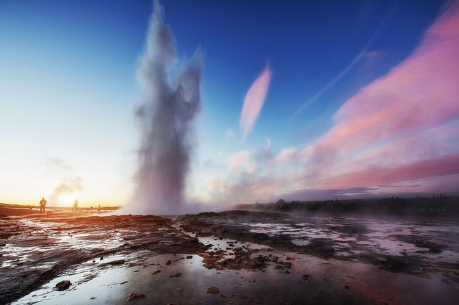 Golden Circle Day Trip with Fridheimar Greenhouse visit from Reykjavik - Thingvellir National Park and the split between continents