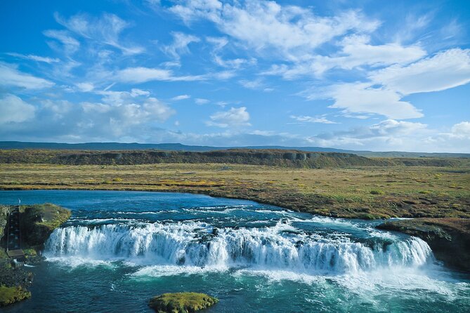 Golden Circle & Friðheimar Experience: Private Farm & Wonder Tour - Kerið: a red volcanic crater with blue water