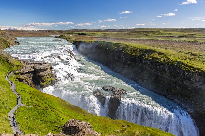 Golden Circle & Friðheimar Experience: Private Farm & Wonder Tour - What the private format adds