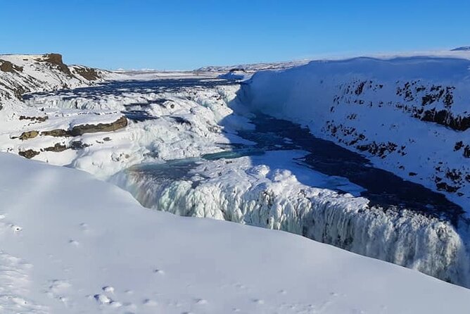 Golden Circle, Kerid Crater & Geothermal Lagoon -Small Group Tour - Two baths, two very different endings