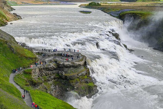 Golden Circle & Northern Lights Tour from Reykjavik - The two-hour Reykjavik pause makes the schedule workable