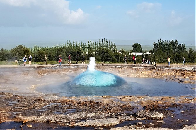 Golden Circle Private Day Tour - up to 9 passengers - Þingvellir National Park: where politics meets moving plates