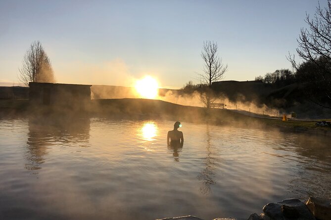 Golden Circle, Secret Lagoon and Northern Lights Tour - What the $185 package really buys you