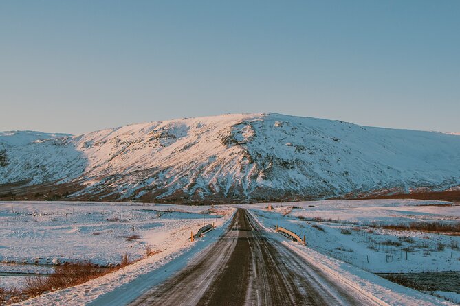 Golden Circle, Secret Lagoon & Friðheimar (Small Group) - Þingvellir: Iceland’s parliament and a split in the earth