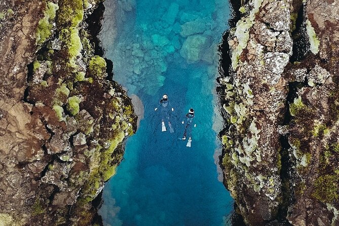 Golden Circle Silfra Snorkeling and Fridheimar Tomato Farm Lunch - Geysir and Strokkur: Iceland’s reliable geothermal show