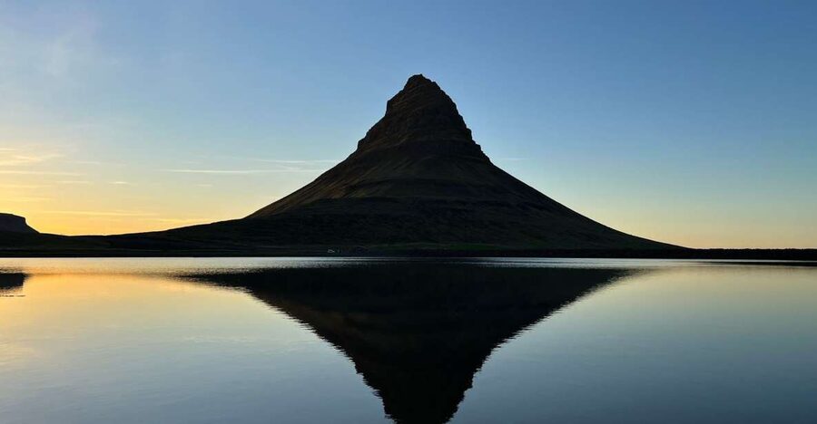 Grundarfjörður: Midnight Sun Kayaking Adventure - Why kayaking changes your view of Kirkjufell