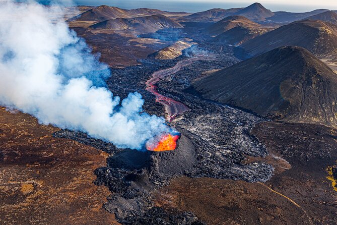 Helicopter Tour Over Iceland’s Reykjanes Volcano Eruption Site - Weather, timing, and practical limits